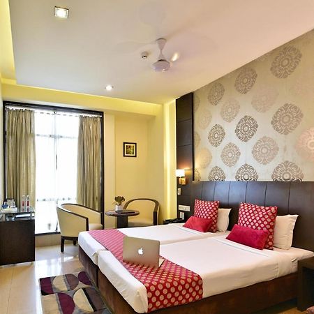 Hotel Surya Plaza Kota  Zewnętrze zdjęcie