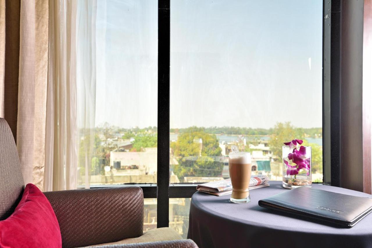 Hotel Surya Plaza Kota  Zewnętrze zdjęcie