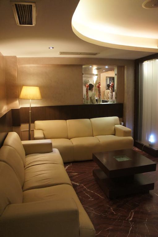 Hotel Surya Plaza Kota  Zewnętrze zdjęcie
