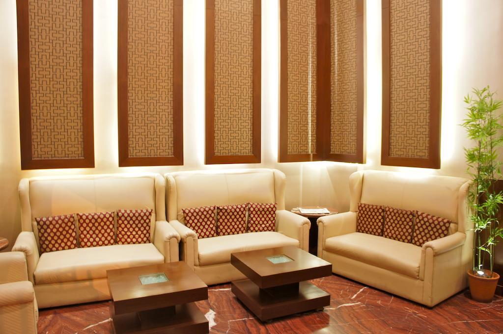 Hotel Surya Plaza Kota  Zewnętrze zdjęcie