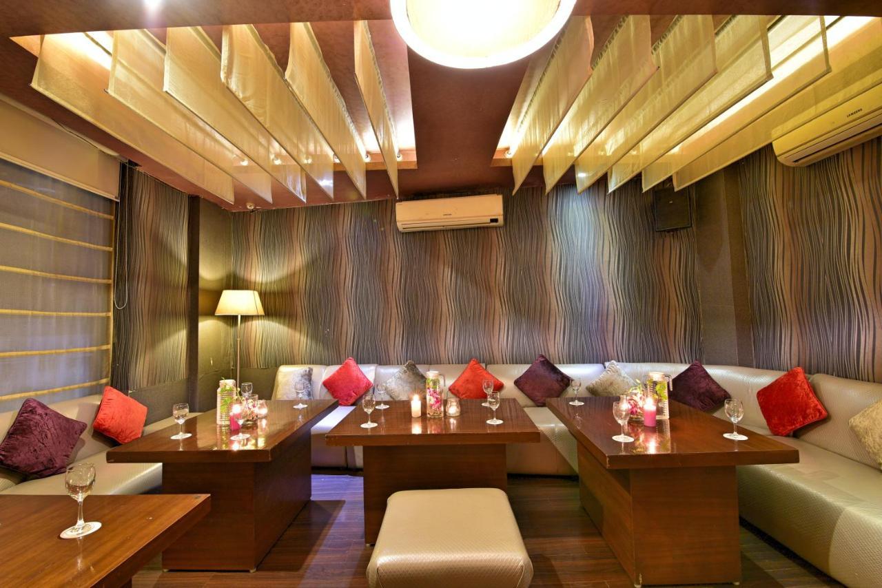 Hotel Surya Plaza Kota  Zewnętrze zdjęcie