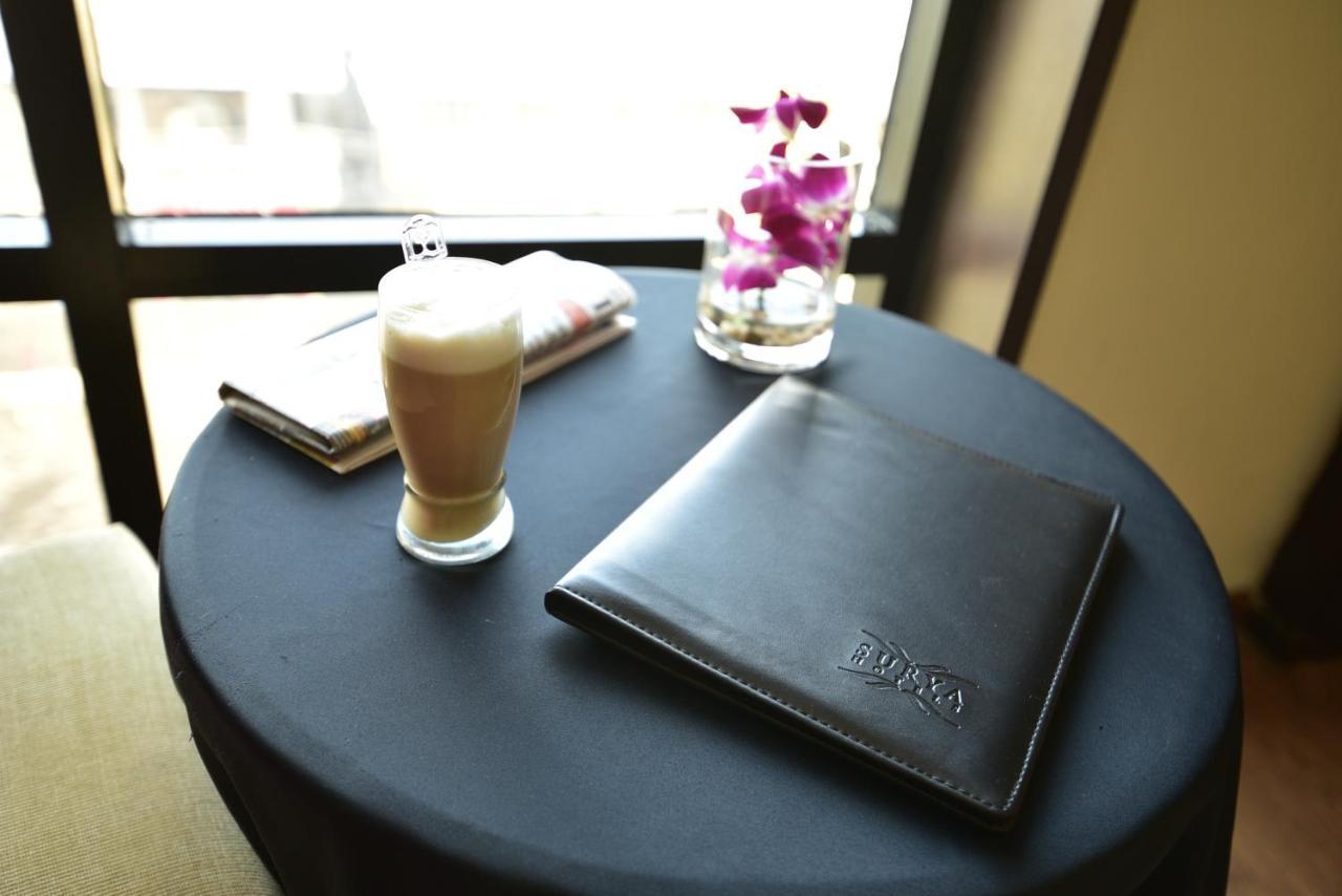 Hotel Surya Plaza Kota  Zewnętrze zdjęcie