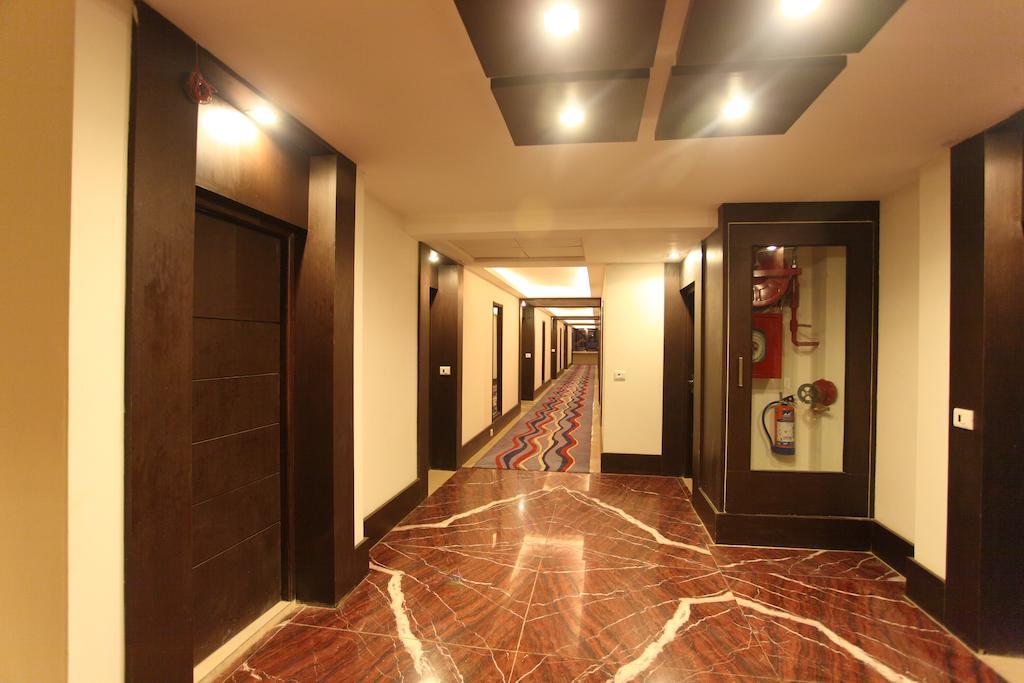 Hotel Surya Plaza Kota  Zewnętrze zdjęcie