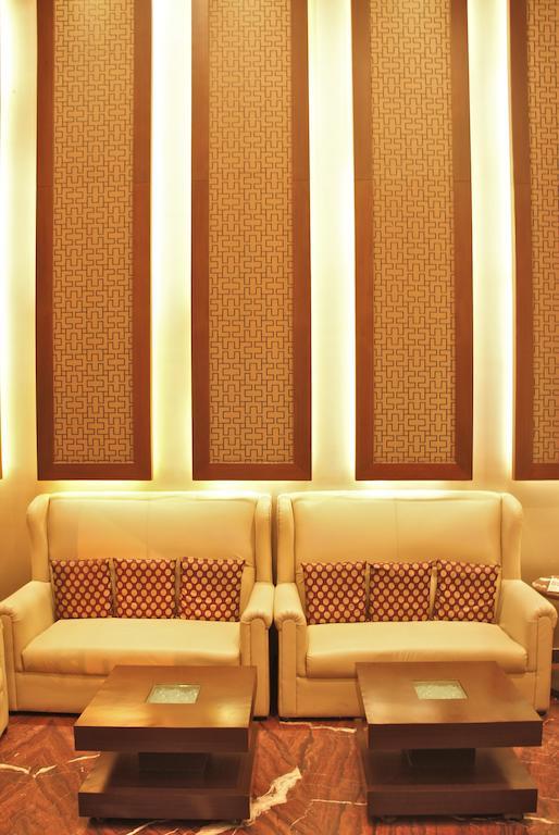 Hotel Surya Plaza Kota  Zewnętrze zdjęcie