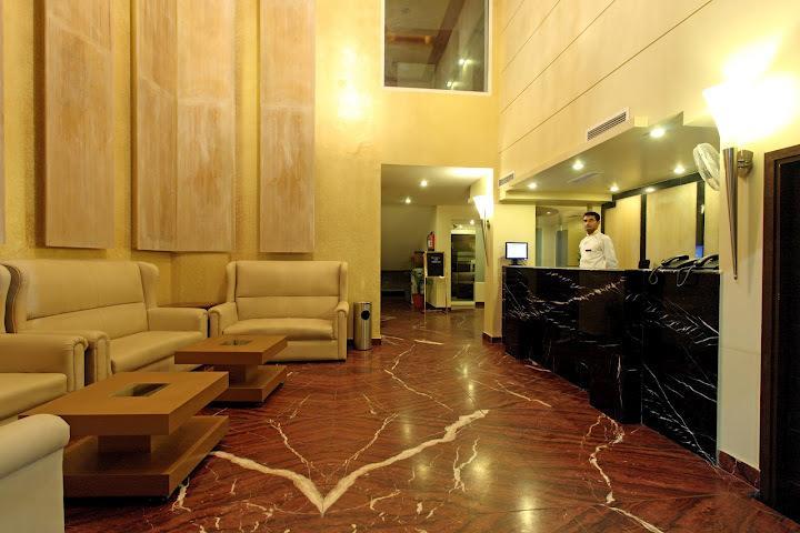 Hotel Surya Plaza Kota  Zewnętrze zdjęcie